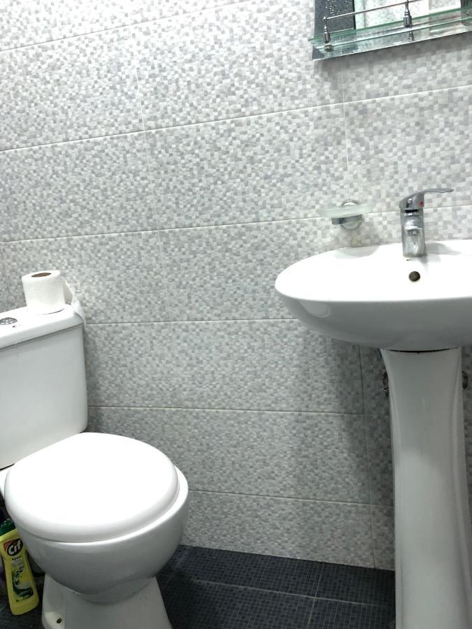 Atoneli Apartamento Tbilisi Exterior foto