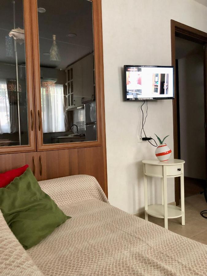 Atoneli Apartamento Tbilisi Exterior foto